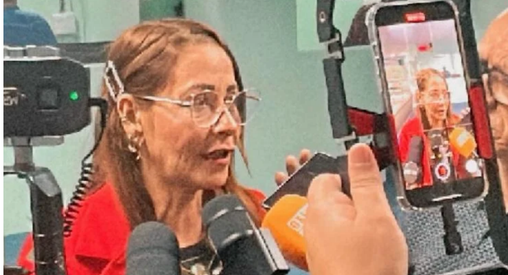Aninha chama de molecagem postura do prefeito e diz: ‘CPI da Saúde já!’
